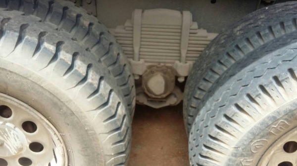 รถมิตซู 10 ล้อดั้ม FN527 - TF  220 แรงม้า.  ( ตัวแท้. )     สนใจติดต่อ  081 - 6079515