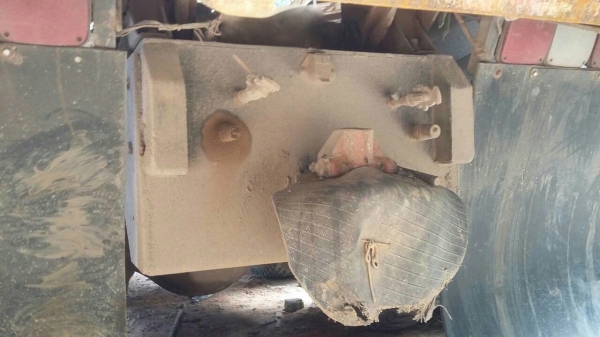 รถมิตซู 10 ล้อดั้ม FN527 - TF  220 แรงม้า.  ( ตัวแท้. )     สนใจติดต่อ  081 - 6079515