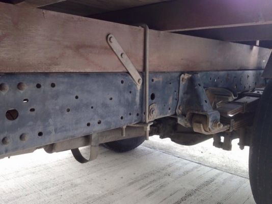 ขายครับNPR120 ฝาขาวเดิมๆๆบางๆๆ เครื่องดี. คัสชีสวยจิบ หัวตเข็บเดิม หัวบาง. ทั้งหัว เคยสาดสีมาแล้ว. ภายในชองแอร์ขาด. แอร์เย็น. ยางดี6เส้น ยาว4.30 กะบะพื้นปูแผ่นเหล็ก  ใหม่ๆๆ  ยางดี6เส้น     ราคา  395000   ต่อรอง  สนใจ0930693225