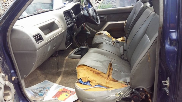 ((มีคนจองแล้วคับ))ขายอีซูซุดาก้อนรถปี98/2500เทอร์โบไม่เวอร(รถมีประกันภัยชั้น1)เล่มพร้อมทะเบียนไม่ขาดรถเครื่องยังดีขี่ดี