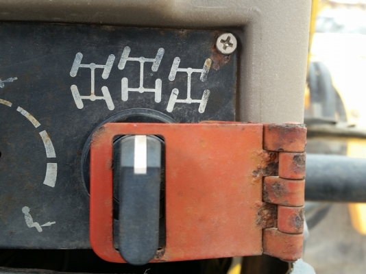 ขาย รถตักหน้าขุดหลัง JCB 215S สภาพสวย นำเข้าจากประเทศสหรัฐอเมริกา 2 เพลา 4x4 92 แรงม้า ไม่เคยผ่านการใช้งานในไทย