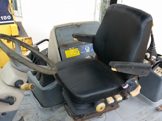 ขาย รถตักหน้าขุดหลัง JCB 215S สภาพสวย นำเข้าจากประเทศสหรัฐอเมริกา 2 เพลา 4x4 92 แรงม้า ไม่เคยผ่านการใช้งานในไทย