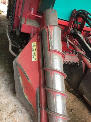 ขายรถตัดอ้อย รุ่น TRM M 16. 2011