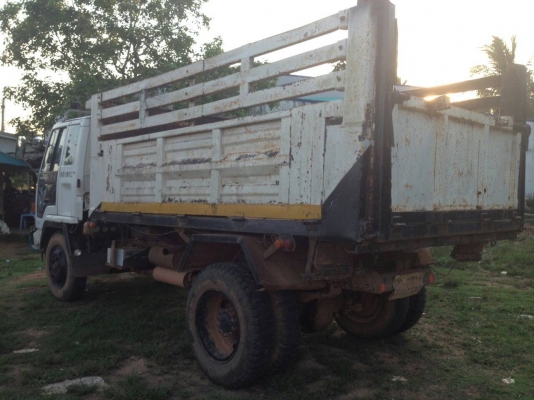 ขายรถบรรทุก 6 ล้อดัมพ์ ISUZU 145 แรงม้า ราคา 450000