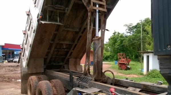 ขายรถพ่วง HINO MEGA 260 แรงม้า ดั้มแม่-ลูก 3 คาน อู่ PANUS คัสซีสวยตลอดเส้น เครื่องเดิมแน่นๆ ไม่ไอ เกียร์เดิม ช่วงล่างแน่น ทะเบียนพร้อมโอนครับ