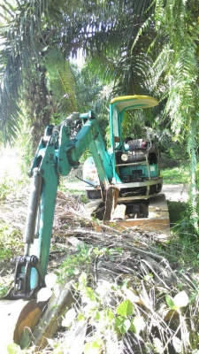 ขายรถแบคโฮ KOBELCO SK30UR เปลี่ยนโซ่ใหม่ทั้งคู่ ราคา 350000