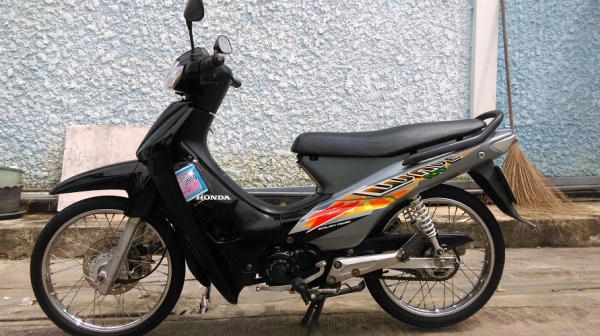 Wave 100 รถบ้าน สภาพสวยมาก ทะเบียนสวย เอกสารภาษีพรบ ชุดโอนครบ