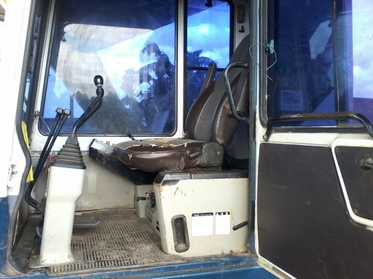 ขาย PC 60-6 สวยๆ แอร์หนาว เอกสารอินวอยน์ ไฟฟ้าครบ