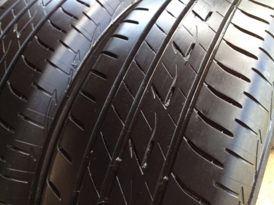 ยางบริดจสโตน185 60R15ปี2014สวยถูกดอกตรึม ยางบริดจสโตน185 60R15ปี2014สวยถูกดอกตรึม