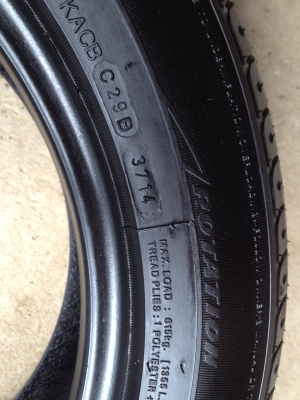 ยางTHUNDERER 205 55R16ลงพื้นปี2015สวยไร้ที่ติ1คู่ ยางTHUNDERER 205 55R16ลงพื้นปี2015สวยไร้ที่ติ1คู่