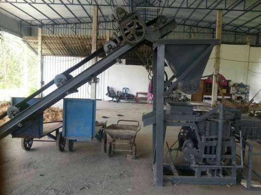 เครื่องอัดอิฐบล็อก 4 ก้อน ไฮโดรลิก