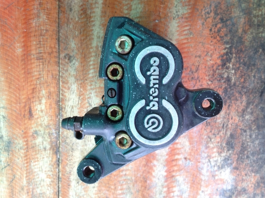 ขายเบรค แบรมโบ้แท้ ติดรถ BMW ด้านซ้าย