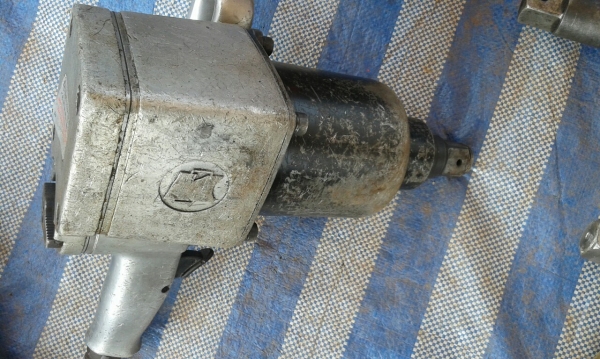 บ็อกลมแกนสั้น 1 นิ้ว