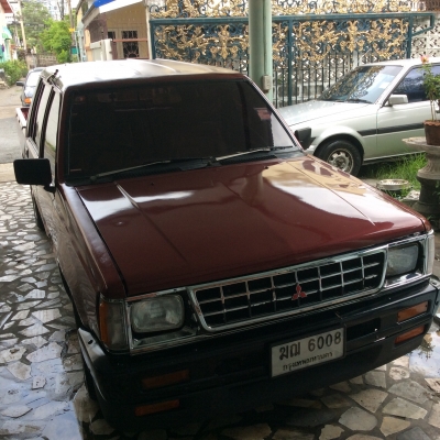 กระบะ แอล 200   cyclone  4 ประตู เครื่อง 1 j ออโต้ แก๊ซ + น้ำมัน