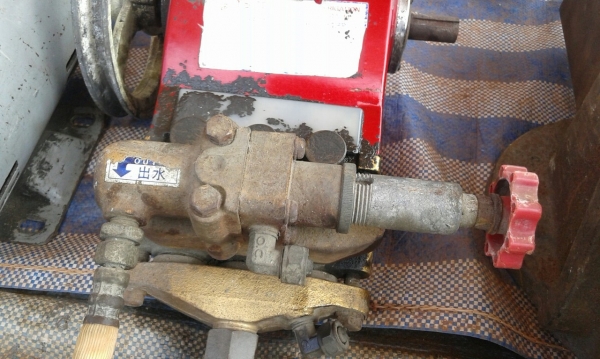 ปั้มฉีดยา 3 สูบ