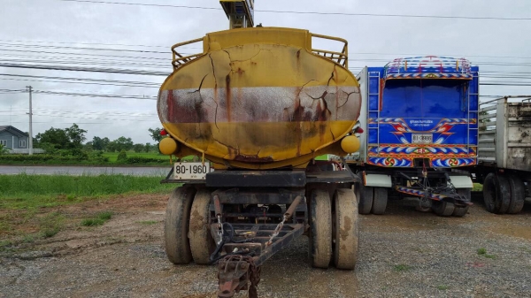 ขาย ลูกพ่วงน้ำมันรุ่งเจริญ  16000. ลิตร