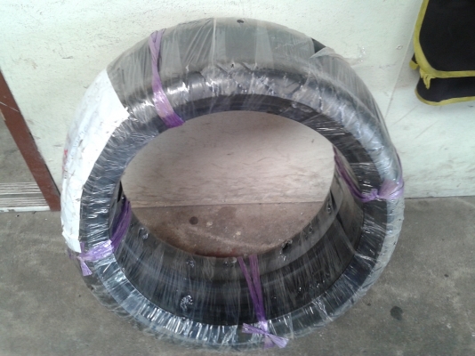 ขายยาง irc ถอดจาก cb 300 ปี 2015 คับ