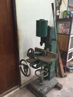 แท่นเจาะเดือยไม้