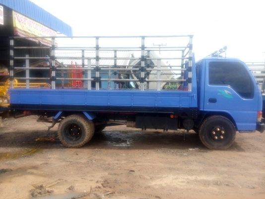 ขาย ESUZU NKR 110 เครื่องดี คัซซีสวย ยางใหม่6เส้น พร้อมใช้งาน สด-ผ่อน ได้ครับ