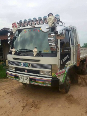 ขายดั้มร็อกกี้185แรง 6BG1ฝาส้ม พ.เพาเวอร์ เบรกทิฟฟี่ ภายในสวย แอร์เย็น สภาพพร้อมใช้งาน เอกสารพร้อมโอน สนใจโทร 090-8588220คุณนะ 093-3258446คุณบิว ID:narong498 หรือเข้าดูสินค้าอื่นๆได้ที่ www.truck.in.th/498 หรือเพจFacebook ณรงค์ ซื้อขายรถมือสอง (เว็บไซต์ส่