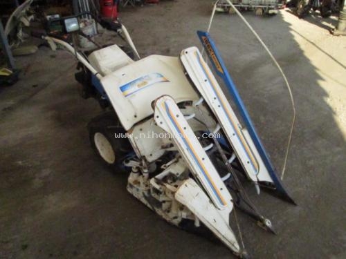 ขายรถเกี่ยวข้าวเดินตาม    ISEKI   RL55 รหัสสินค้า : 80802351  Line ID: nihonmono  หรือเพิ่มเติมไดที่ www.nihonmono.com