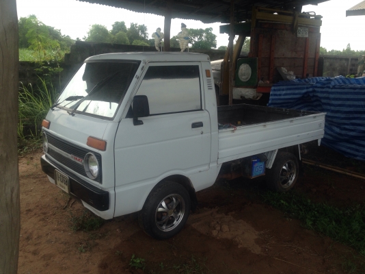 ขายครับกะป้องามๆเครื่องดีคัสซีงามๆ4เกียร์เดินหน้าทะเบียนขาดหลายปีชุดโอนพร้อมครับ