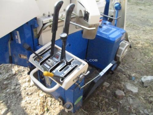 ขายรถเกี่ยวข้าวเดินตาม    ISEKI   HL60 รหัสสินค้า : 80802446   Line ID: nihonmono  หรือเพิ่มเติมไดที่ www.nihonmono.com