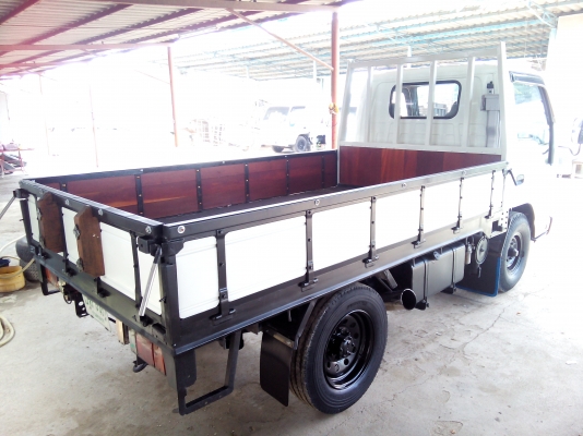 4 ล้อบรรทุก  *ไม่ติดเวลา*  ISUZU  *Euro.2*  NKR  100 แรงม้า *ยาว 3.20 ม.* รถสวยเดิม+สวยจริง * รถห้างแท้ * มีเล่มพร้อมโอน*