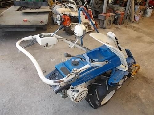 ขายรถเกี่ยวข้าวเดินตาม  ISEKI   RX310 รหัสสินค้า : 80802702 Line ID: nihonmono  หรือเพิ่มเติมไดที่ www.nihonmono.com