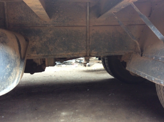 HINO10ล้อ (KT 725) เบรคลมดัน 2เพลา ท้ายลาด พร้อมเฮี๊ยบ5ตัน เครื่องดี ครัทซีสวย ขาย 600,000 บาท (ศุภากร 081-1903107, 0814252943)