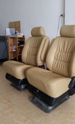 ขายเบาะรถตู้เวนจูรี่ คู่หลังขับ