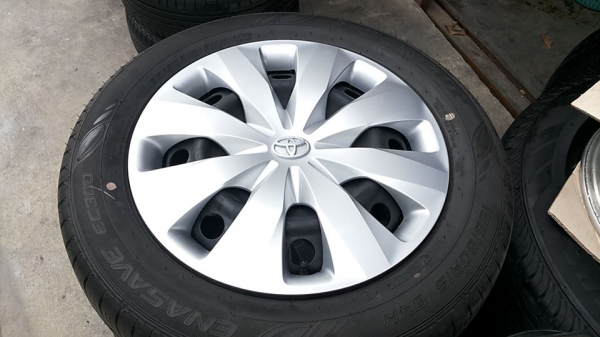 ล้อถอดป้ายแดง vios yaris ยาง dunlop enasave ec300 185 60 15 ปี2015