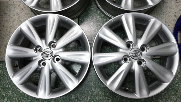 ล้อถอดป้ายแดง Toyota Yaris GT ขอบ 15 4รู100 ล้อถอดป้ายแดง Toyota Yaris GT ขอบ 15 4รู100