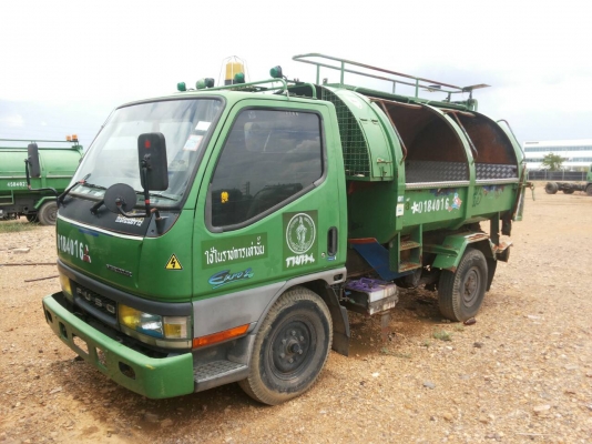 รถบรรทุก 4 ล้อใหญ่ MITSUBISHI ปี 50  พร้อมถังและชุดดั๊มพ์ ราคา 285,000 บ.