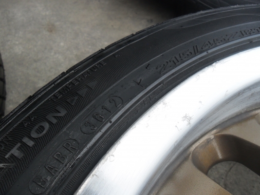 ล้อแม็ก 17นิ้ว 4รู100 พร้อมยาง สวยๆ 4 ล้อ ราคา 6700 บาท