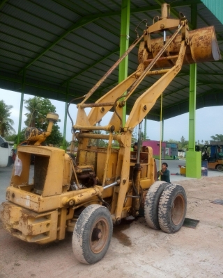 ขายรถตักล้อยางโคมัตสุ ใช้งานปรกติครับ 081-3535-948