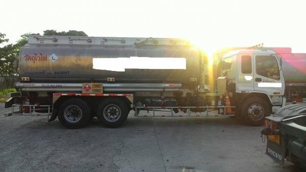 ขาย รถ10ล้อบรรทุกน้ำมัน FVM 230 20,000 ลิตร ถัง HEIL