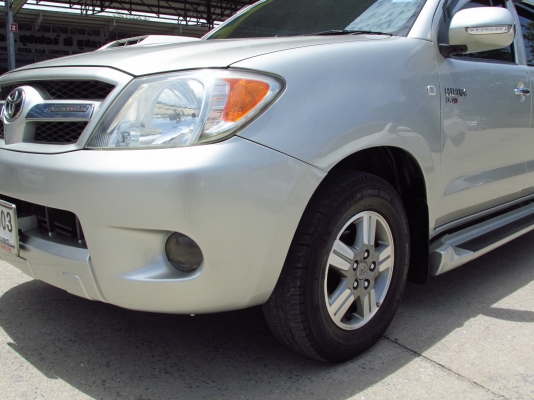 TOYOTA HILUX VIGO 4DR 2.5 MT ปี 2005 TOYOTA HILUX VIGO 4DR 2.5 MT ปี 2005