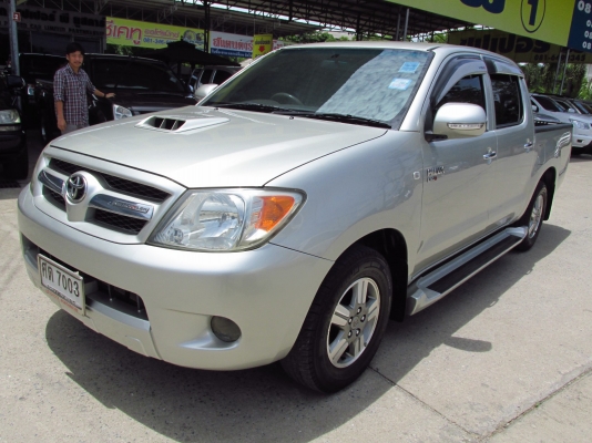 TOYOTA HILUX VIGO 4DR 2.5 MT ปี 2005 TOYOTA HILUX VIGO 4DR 2.5 MT ปี 2005
