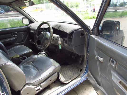 NISSAN BIG-M KING CAB 2.7 MT ปี 1998
