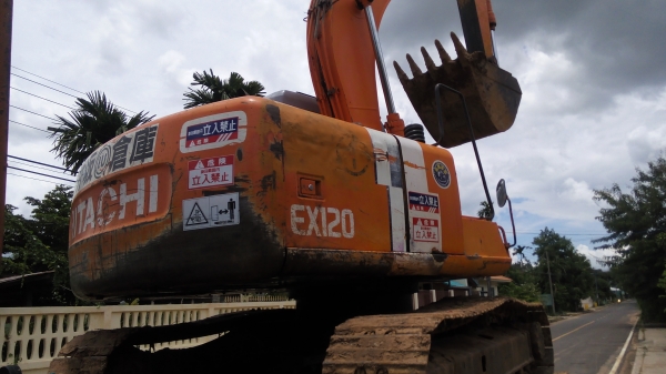 ขายรถแบคโฮ HITACHI E120-2