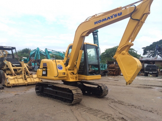 ขายรถแมคโครPC60-7สภาพพร้อมใช้งานสนใจติดต่อ0851562314บอยคับ