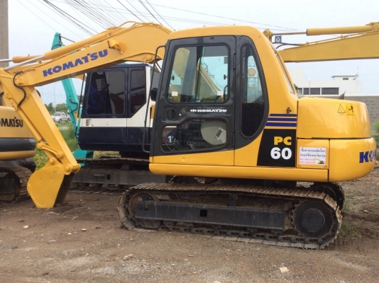 ขายรถแมคโครPC60-7สภาพพร้อมใช้งานสนใจติดต่อ0851562314บอยคับ