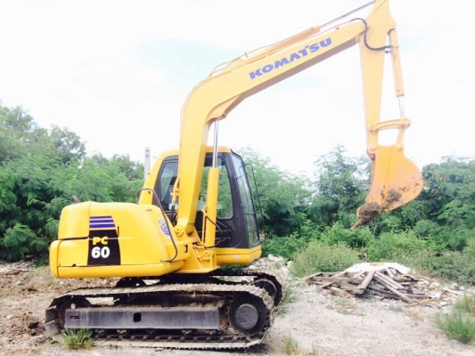 ขายรถแมคโครPC60-7สภาพพร้อมใช้งานสนใจติดต่อ0851562314บอยคับ