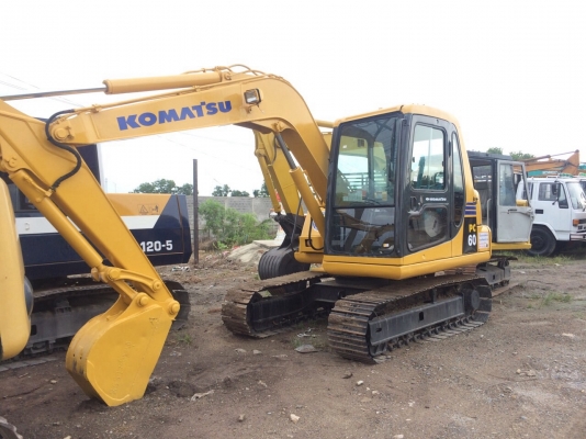 ขายรถแมคโครPC60-7สภาพพร้อมใช้งานสนใจติดต่อ0851562314บอยคับ