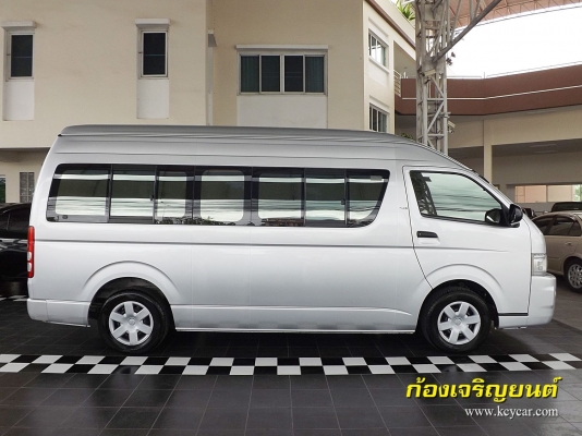 TOYOTA HIACE COMMUTER 2.5 D4D ปี 2010