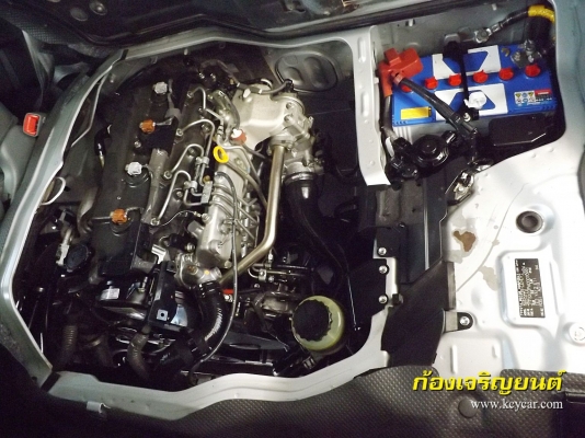 TOYOTA HIACE COMMUTER 2.5 D4D ปี 2010