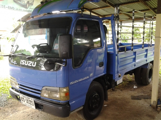 ISUZU 6ล้อ NKR ELF เครื่อง130 แรงเทอร์โบรถห้างปี48 สภาพพร้อมใช้