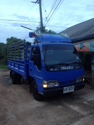 ISUZU 6ล้อ NKR ELF เครื่อง130 แรงเทอร์โบรถห้างปี48 สภาพพร้อมใช้