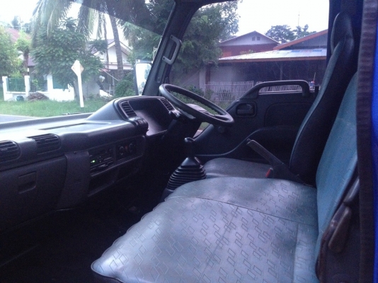 ISUZU 6ล้อ NKR ELF เครื่อง130 แรงเทอร์โบรถห้างปี48 สภาพพร้อมใช้